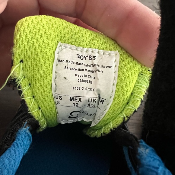 2 Pairs Baby Toddler Shoes - Size 5 - Surprize by Stride Rite - S Sport - Picture 6 of 7